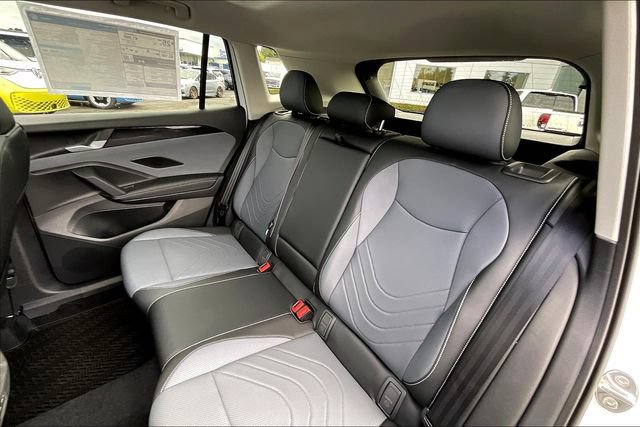 New 2025 Volkswagen Tiguan SE AWD/4WD image 12