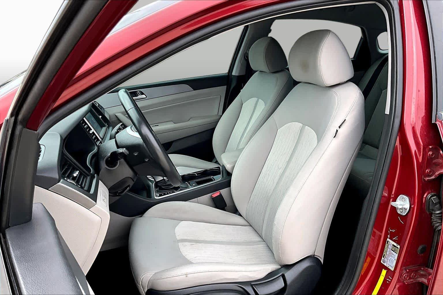 Used 2018 Hyundai Sonata SE FWD image 8