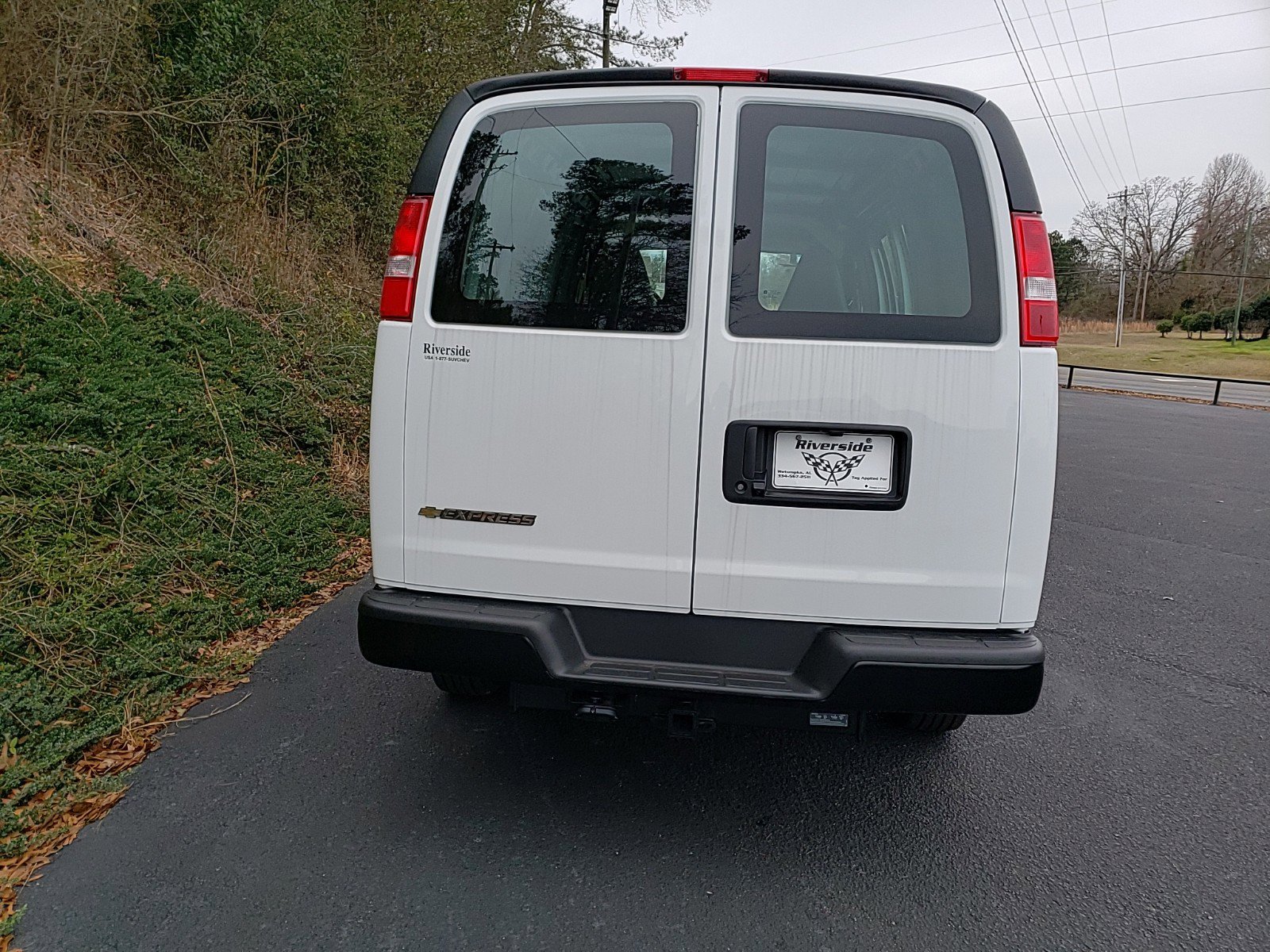 New 2023 Chevrolet Express 2500 w/ Driver Convenience Package image 4