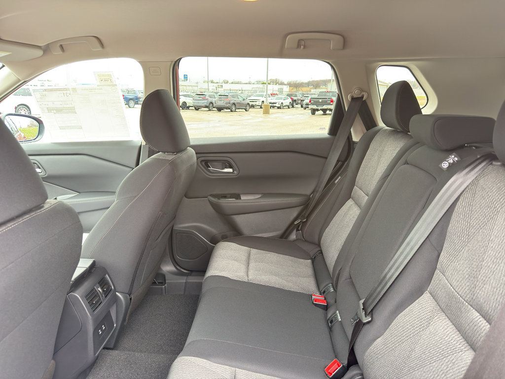 New 2026 Nissan Rogue SV AWD/4WD image 32