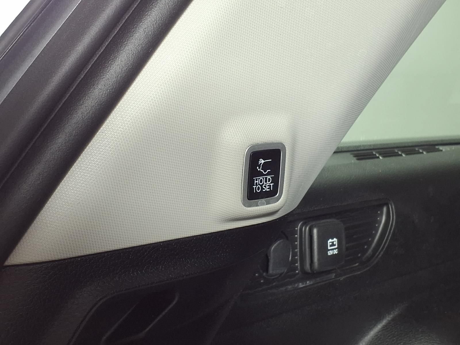 Used 2024 Jeep Grand Cherokee Limited AWD/4WD image 15