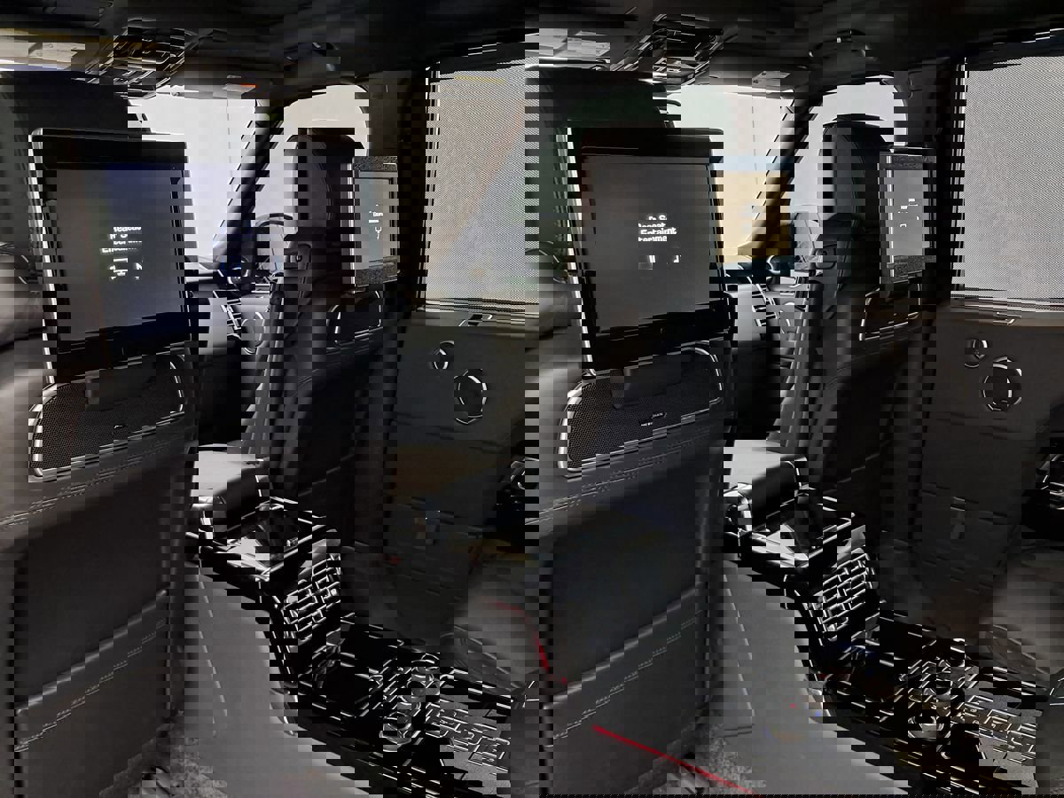 Used 2015 Land Rover Range Rover Long Wheelbase Autobiography image 3