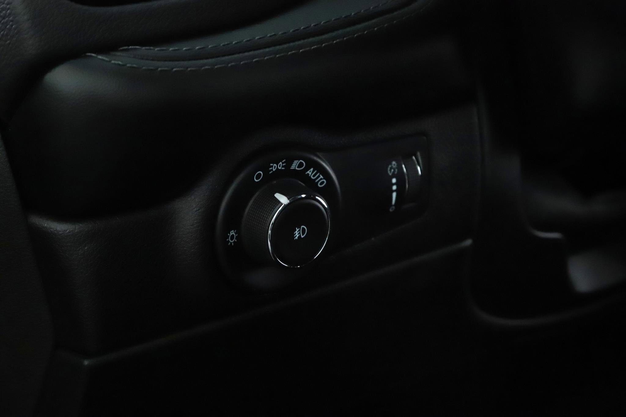 Used 2021 Dodge Durango GT w/ Blacktop Package image 8