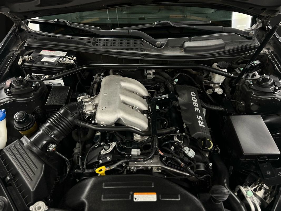 Used 2011 Hyundai Genesis 3.8 image 24