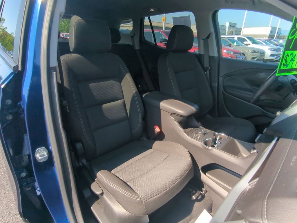 Used 2023 GMC Terrain SLE w/ Driver Convenience Package AWD/4WD image 25