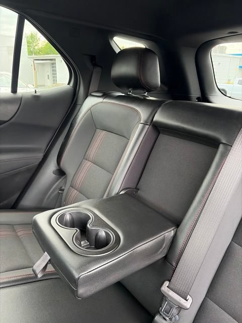 Used 2023 Chevrolet Equinox RS AWD/4WD image 30