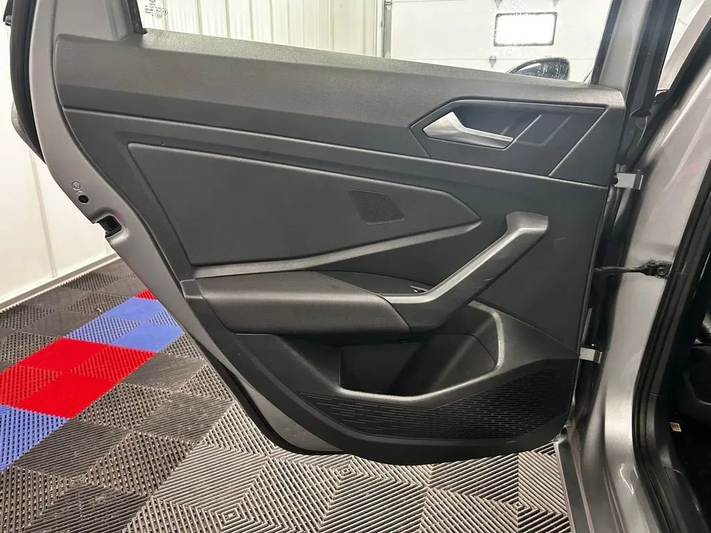 Used 2020 Volkswagen Jetta S w/ Driver Assistance Package image 15