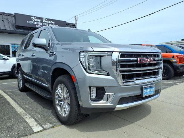 Used 2023 GMC Yukon SLT w/ SLT Premium Package AWD/4WD image 3