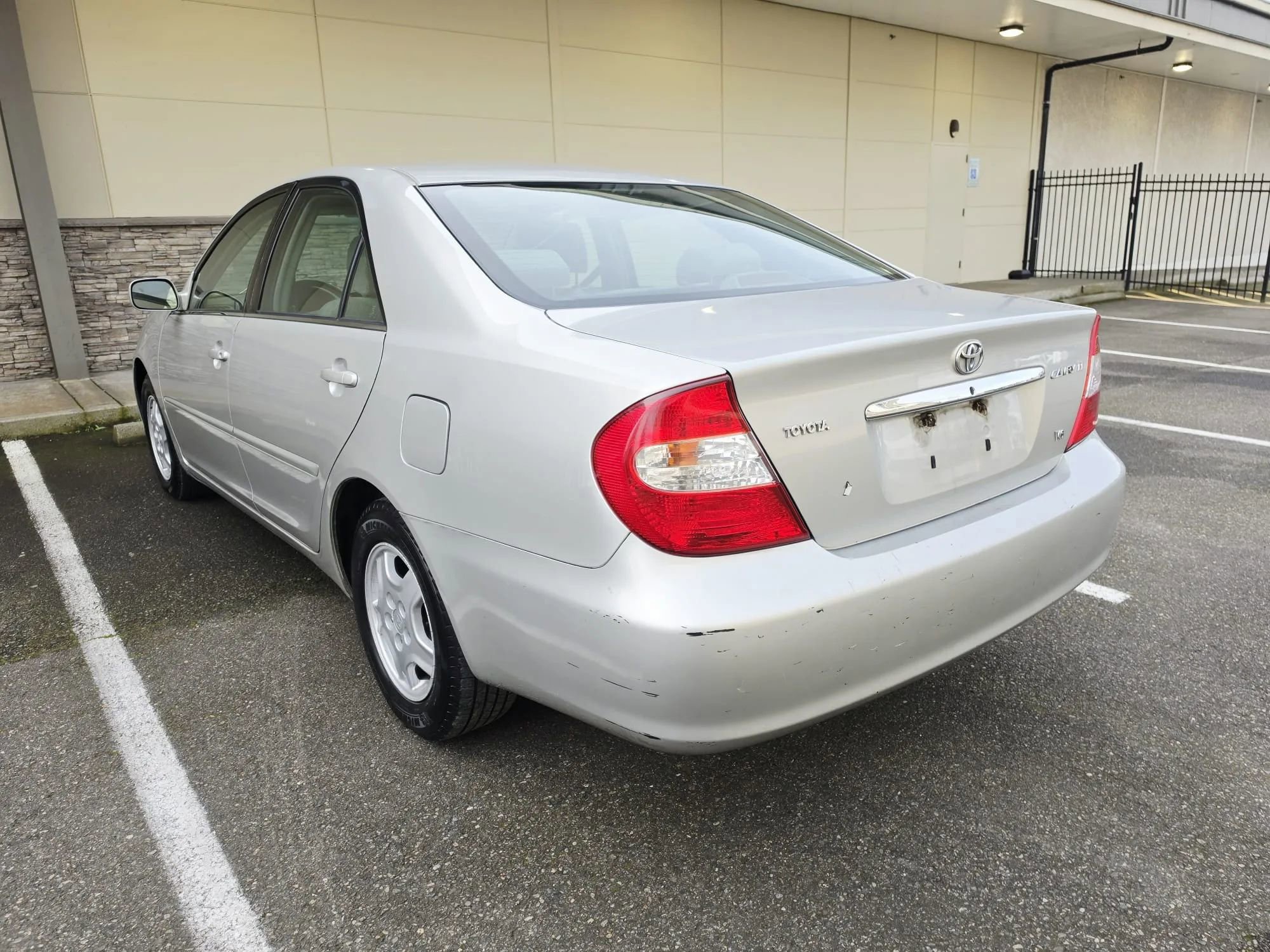 Used 2002 Toyota Camry LE image 3