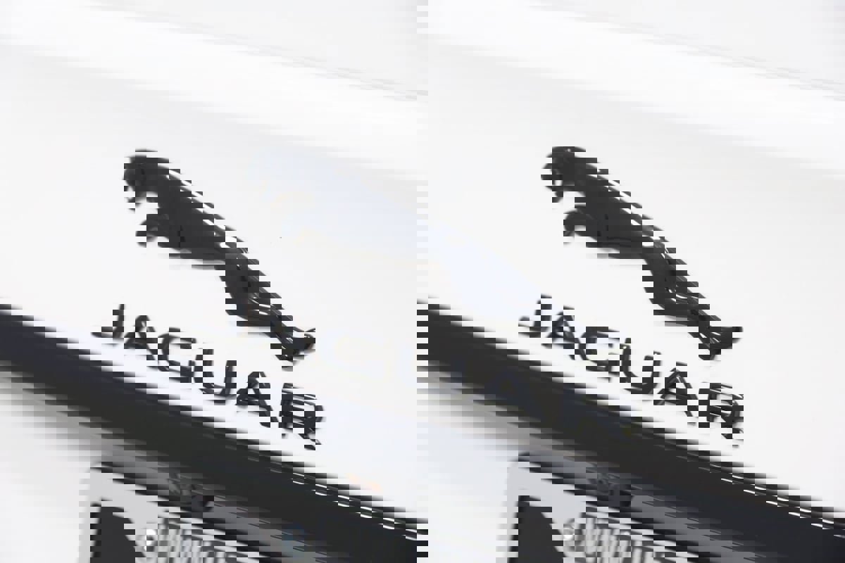 Used 2024 Jaguar XF R-Dynamic SE image 56