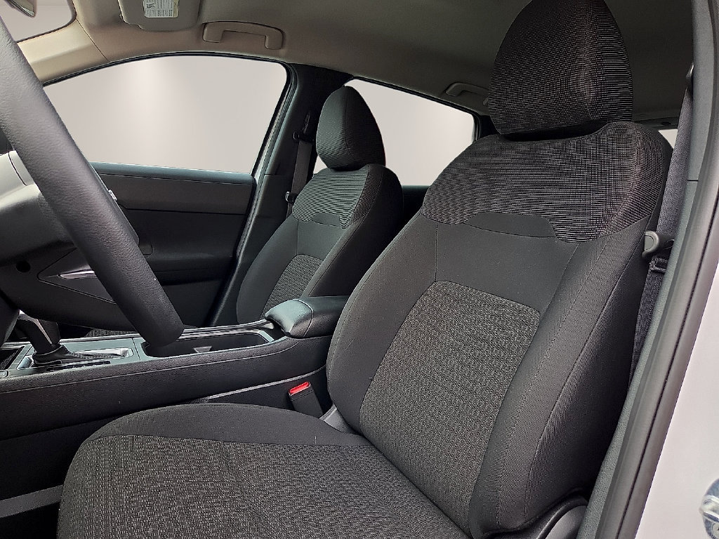 Used 2025 Nissan Kicks S FWD image 13