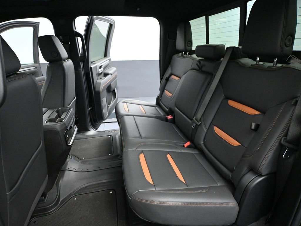 Used 2025 GMC Sierra 3500 AT4 image 43