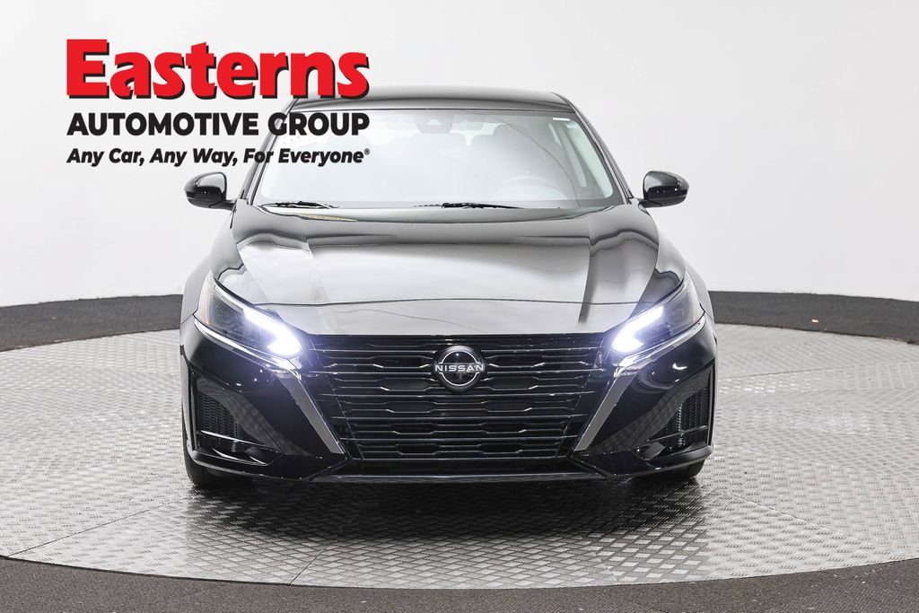 Used 2023 Nissan Altima 2.5 S FWD image 2