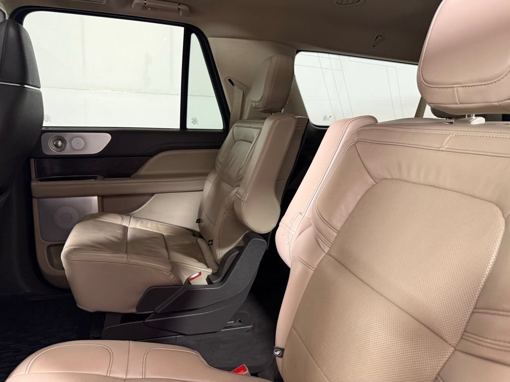 Certified 2024 Lincoln Navigator L Reserve AWD/4WD image 49