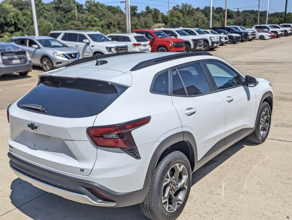 New 2025 Chevrolet Trax LT w/ LT Convenience Package image 7