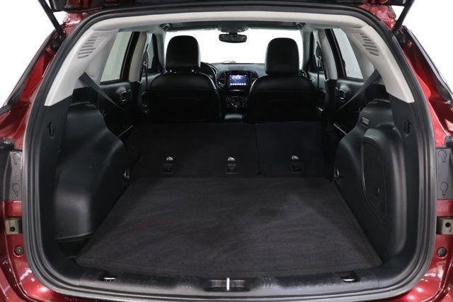 Used 2021 Jeep Compass Latitude w/ Sun and Sound Group AWD/4WD image 36