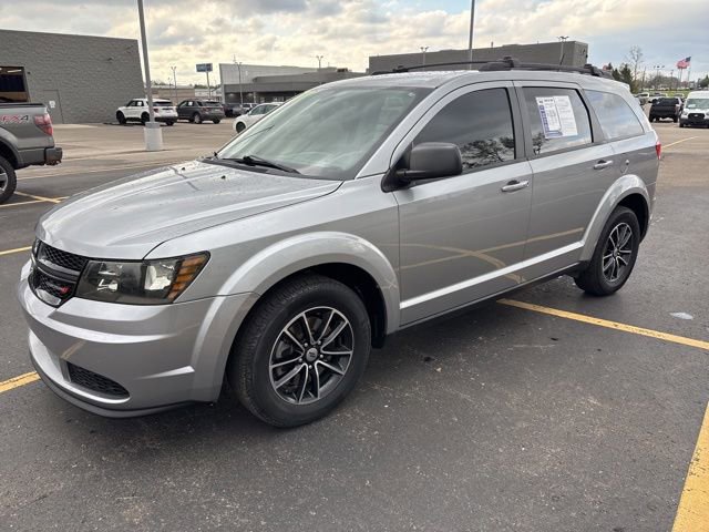 Used 2018 Dodge Journey SE w/ Blacktop Package FWD image 17
