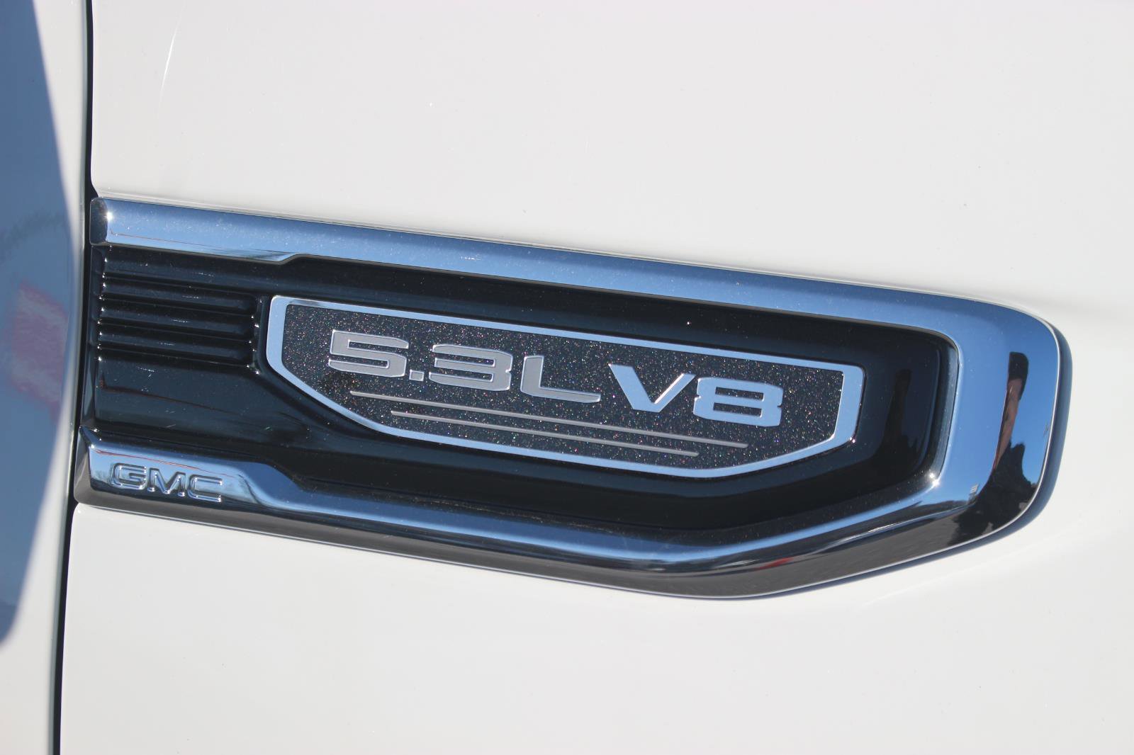 New 2026 GMC Sierra 1500 SLT image 10