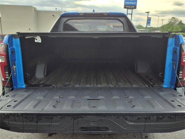 New 2025 Chevrolet Silverado EV RST image 6