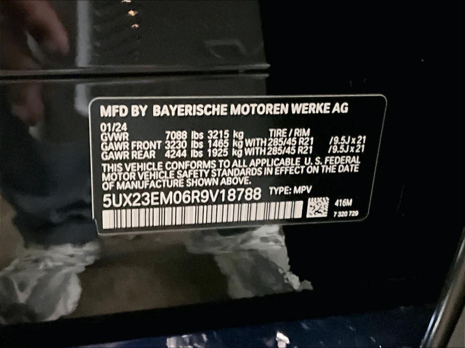 Used 2024 BMW X7 xDrive40i w/ M Sport Package AWD/4WD image 36