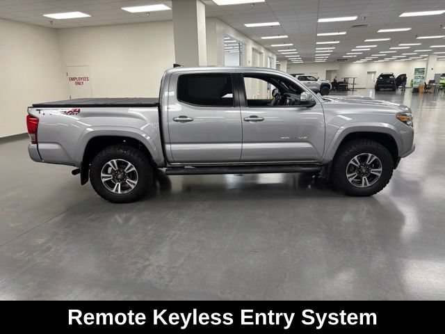 Certified 2017 Toyota Tacoma TRD Sport w/ Tow Package AWD/4WD image 8