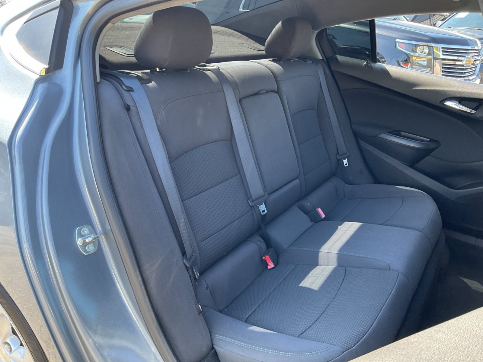 Used 2019 Chevrolet Cruze LT w/ Convenience Package FWD image 19