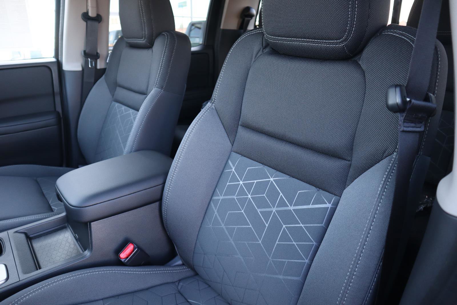 New 2026 Nissan Frontier SV image 20