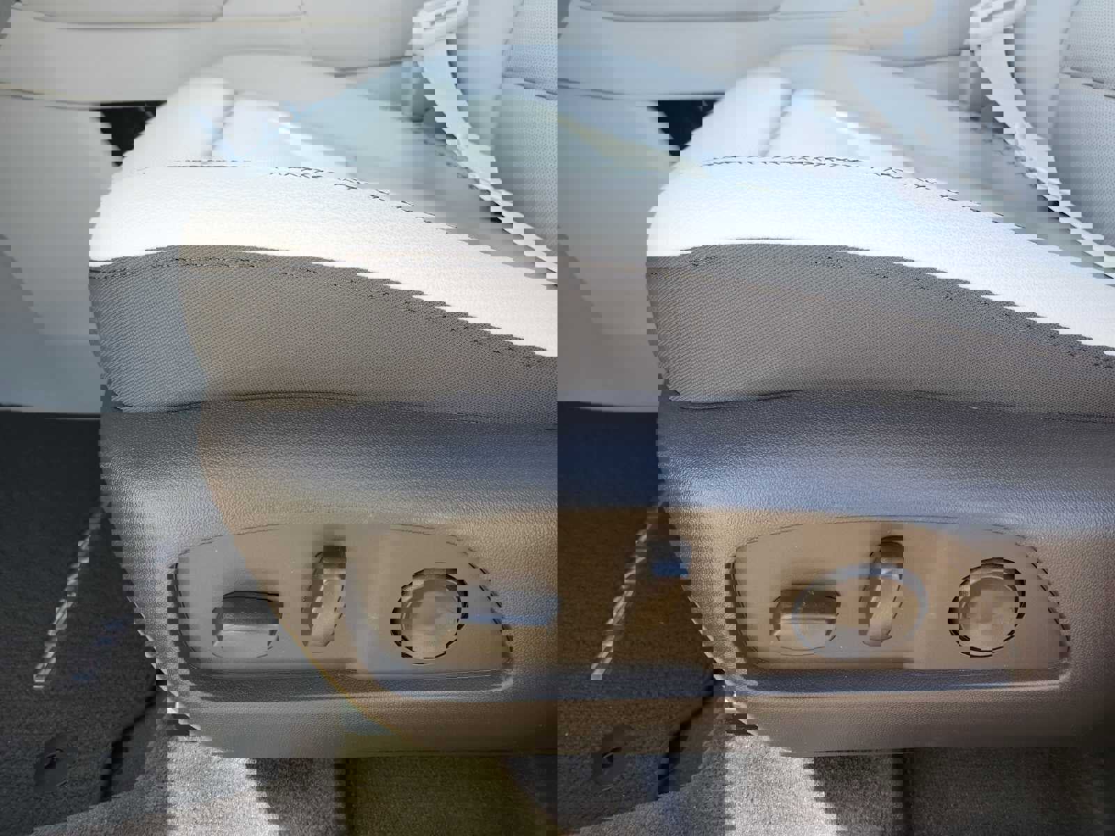 New 2026 GMC Terrain Denali image 8