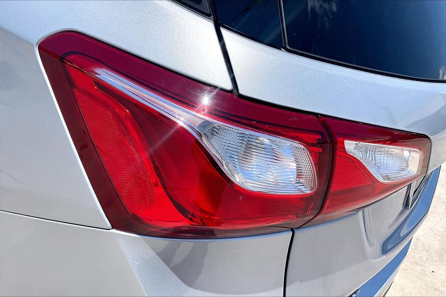 Used 2018 Chevrolet Equinox Premier AWD/4WD image 29