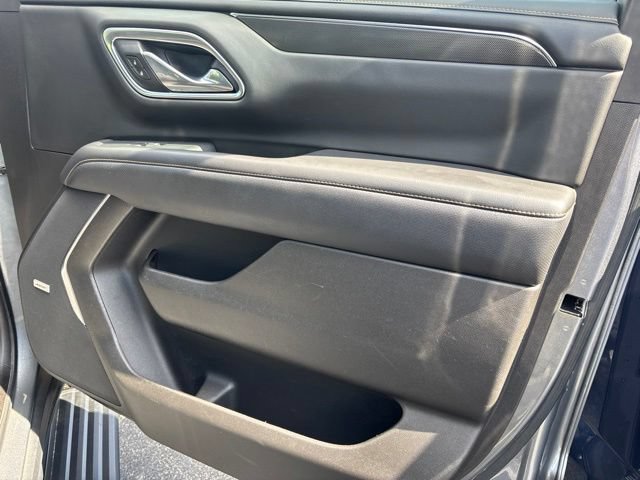 Used 2021 GMC Yukon XL AT4 w/ AT4 Premium Plus Package AWD/4WD image 13