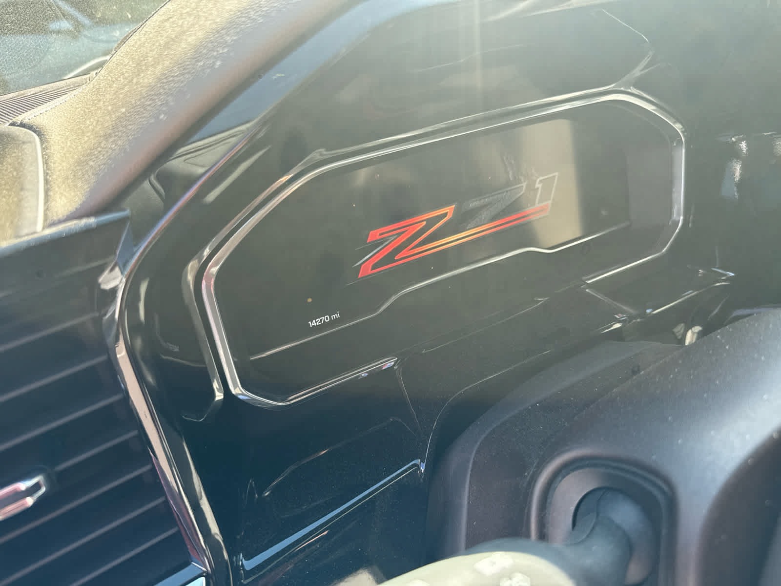 Used 2025 Chevrolet Silverado 1500 LT AWD/4WD image 6