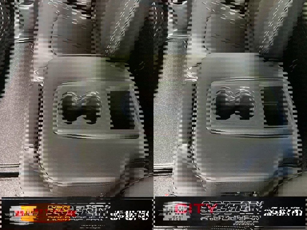 New 2026 Chrysler Pacifica Select image 30