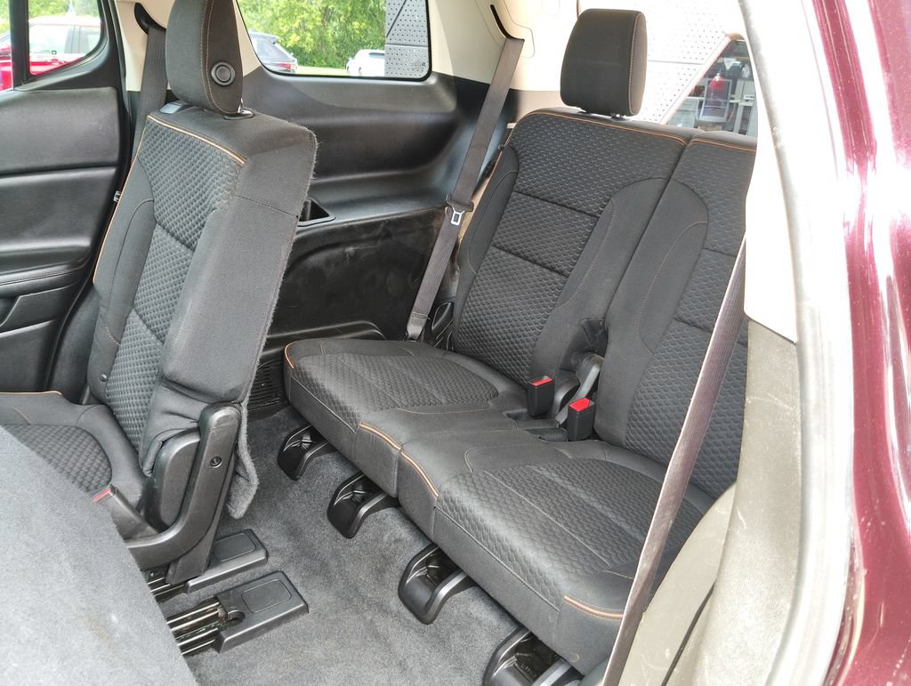 Used 2018 GMC Acadia SLE w/ Driver Alert Package I AWD/4WD image 16