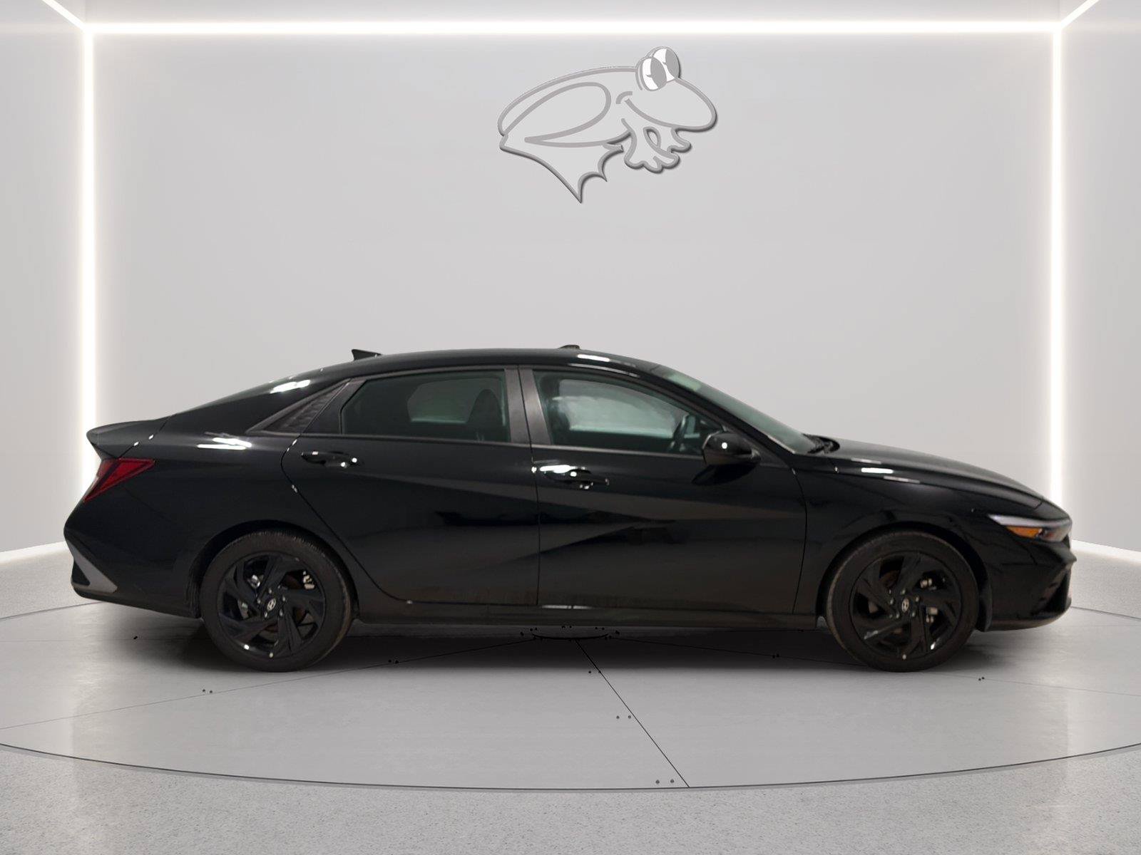 Used 2026 Hyundai Elantra Sport FWD image 6