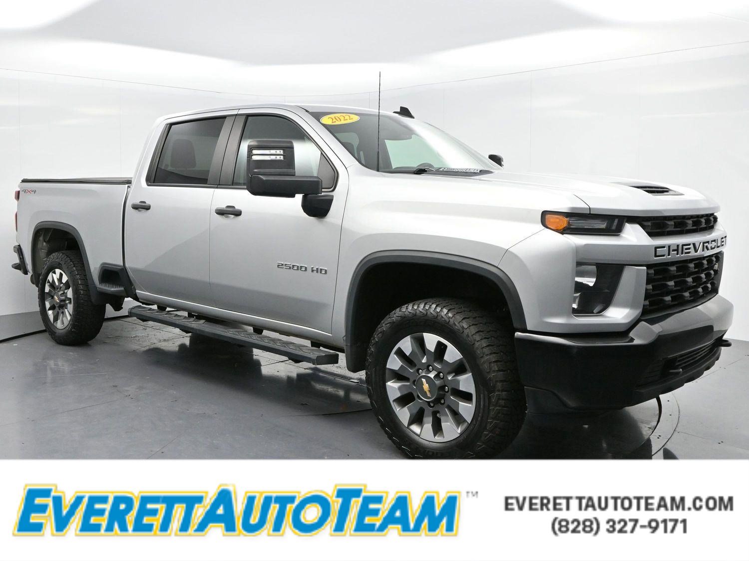 Used 2022 Chevrolet Silverado 2500 Custom w/ Custom Value Package image 1