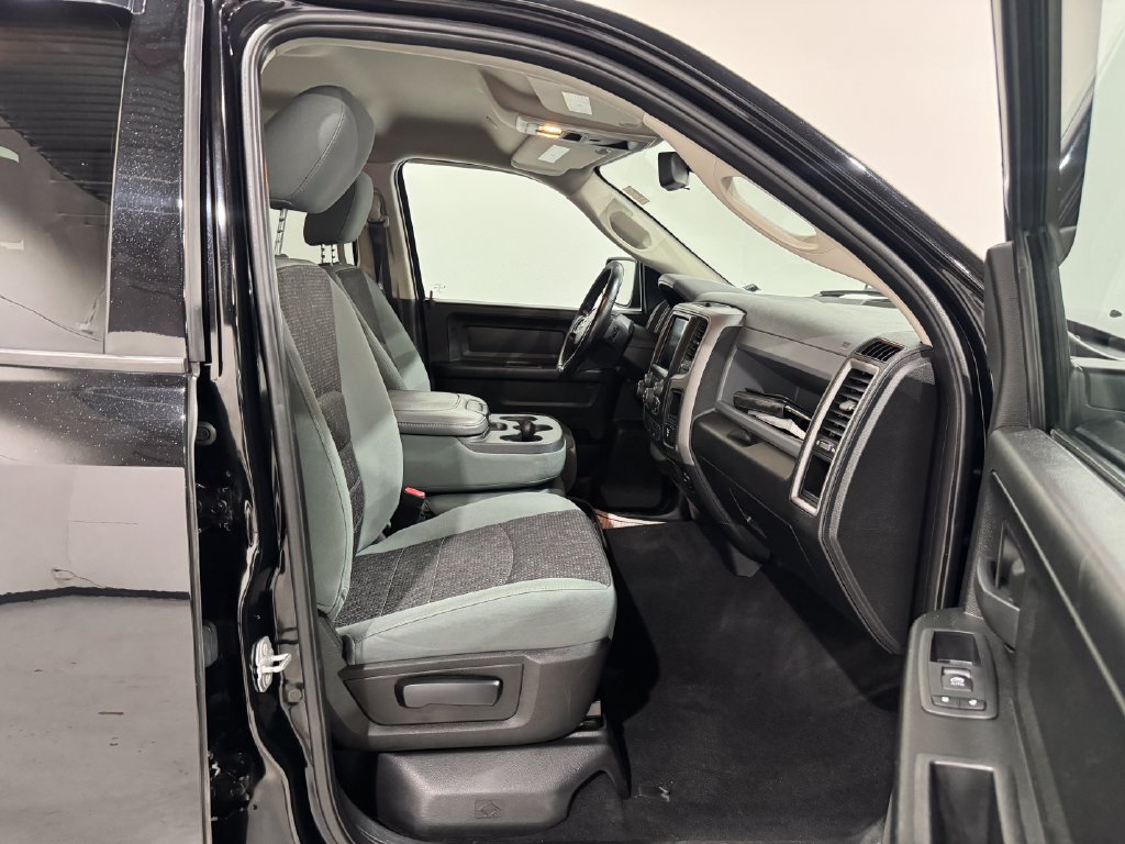 Used 2019 RAM 1500 Express w/ Wheel & Sound Group AWD/4WD image 19