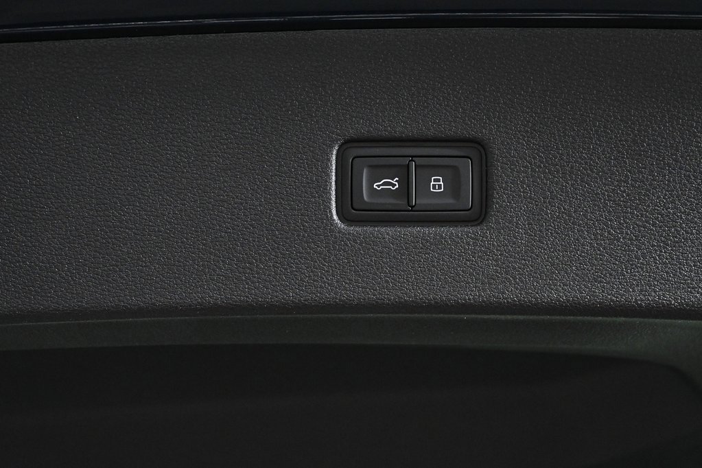 New 2025 Audi Q8 Premium Plus w/ Premium Plus Package image 32