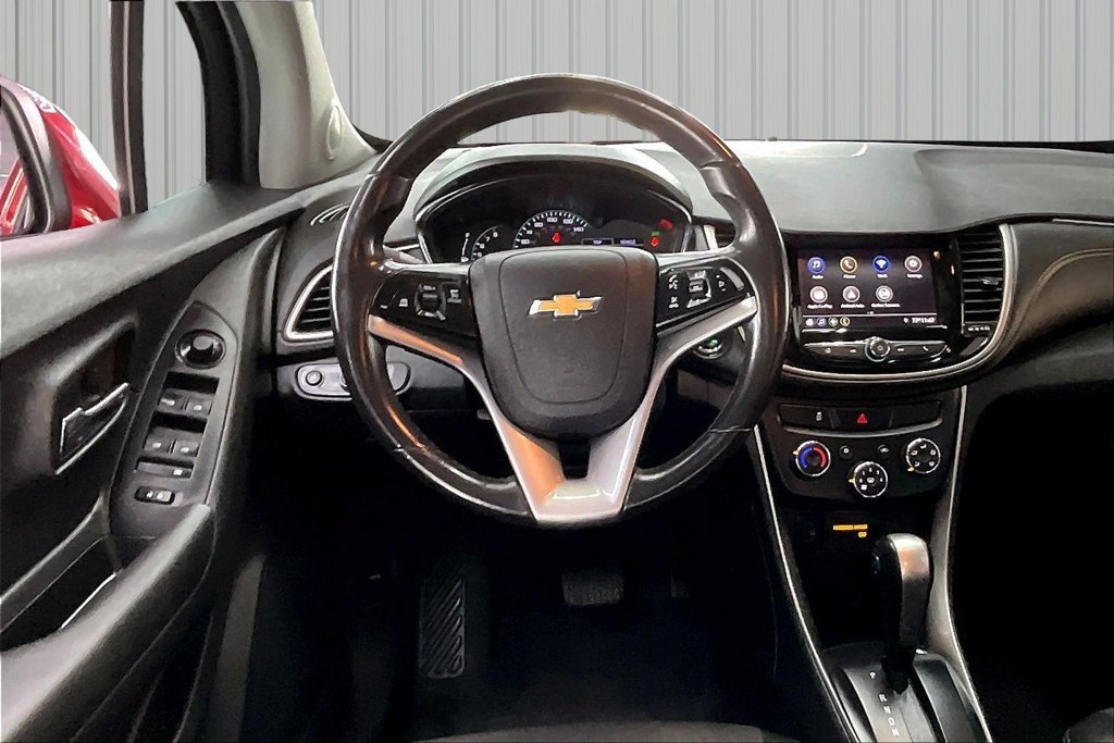 Used 2020 Chevrolet Trax LT w/ Driver Confidence Package AWD/4WD image 8
