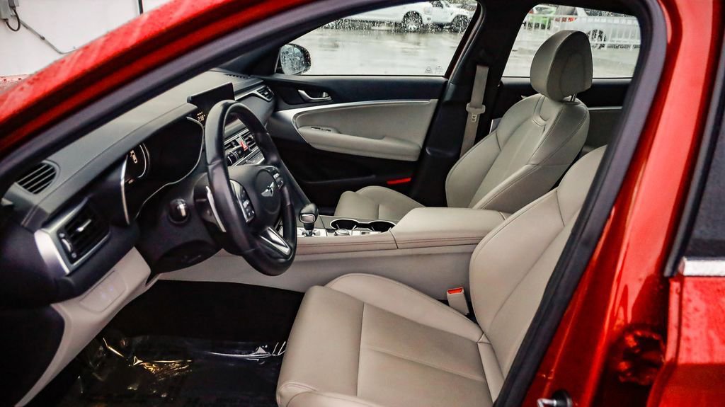 Used 2023 Genesis G70 2.0T image 18