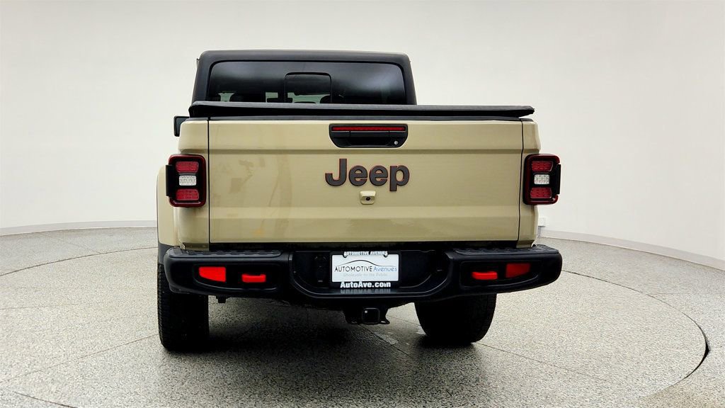 Used 2022 Jeep Gladiator Rubicon w/ LED Lighting Group AWD/4WD image 6