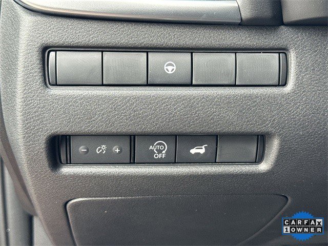 Used 2024 Nissan Rogue SL image 38