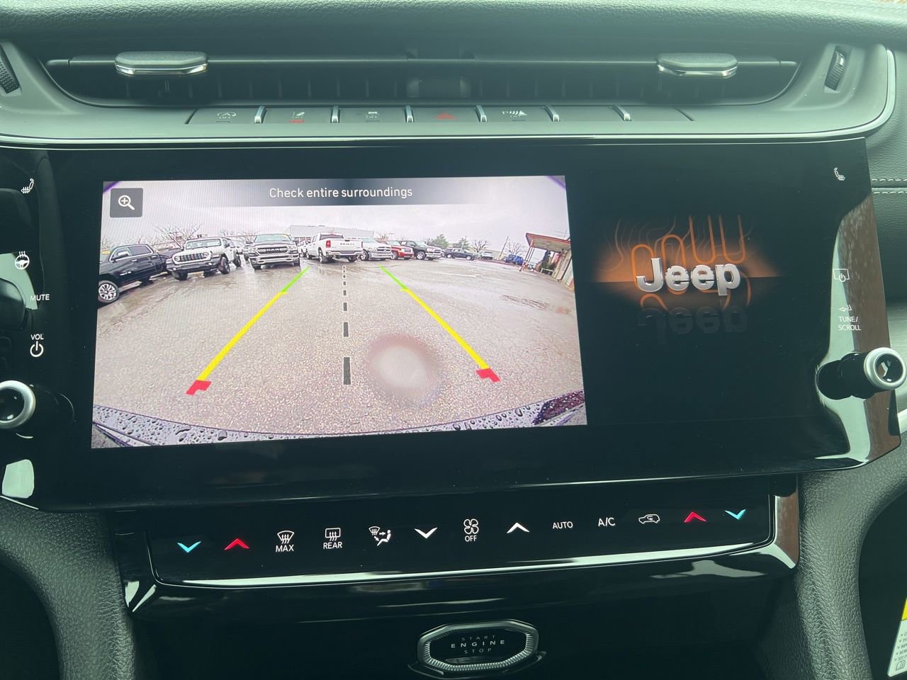 New 2026 Jeep Grand Cherokee Altitude image 26