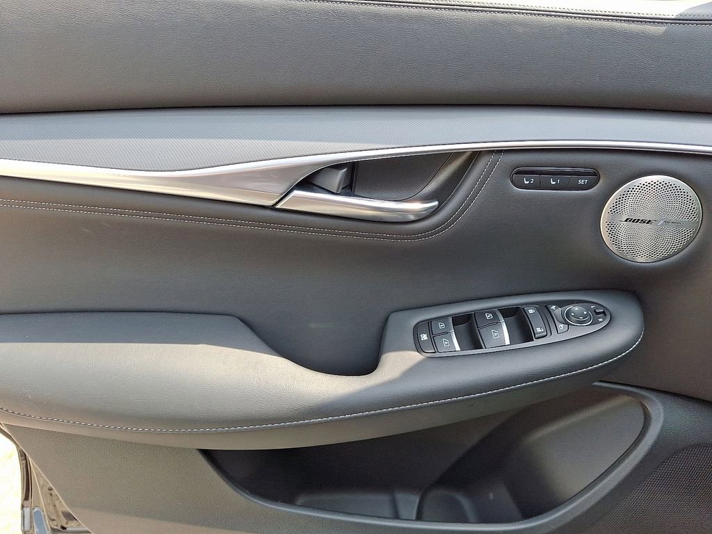 New 2025 INFINITI QX55 Essential image 8