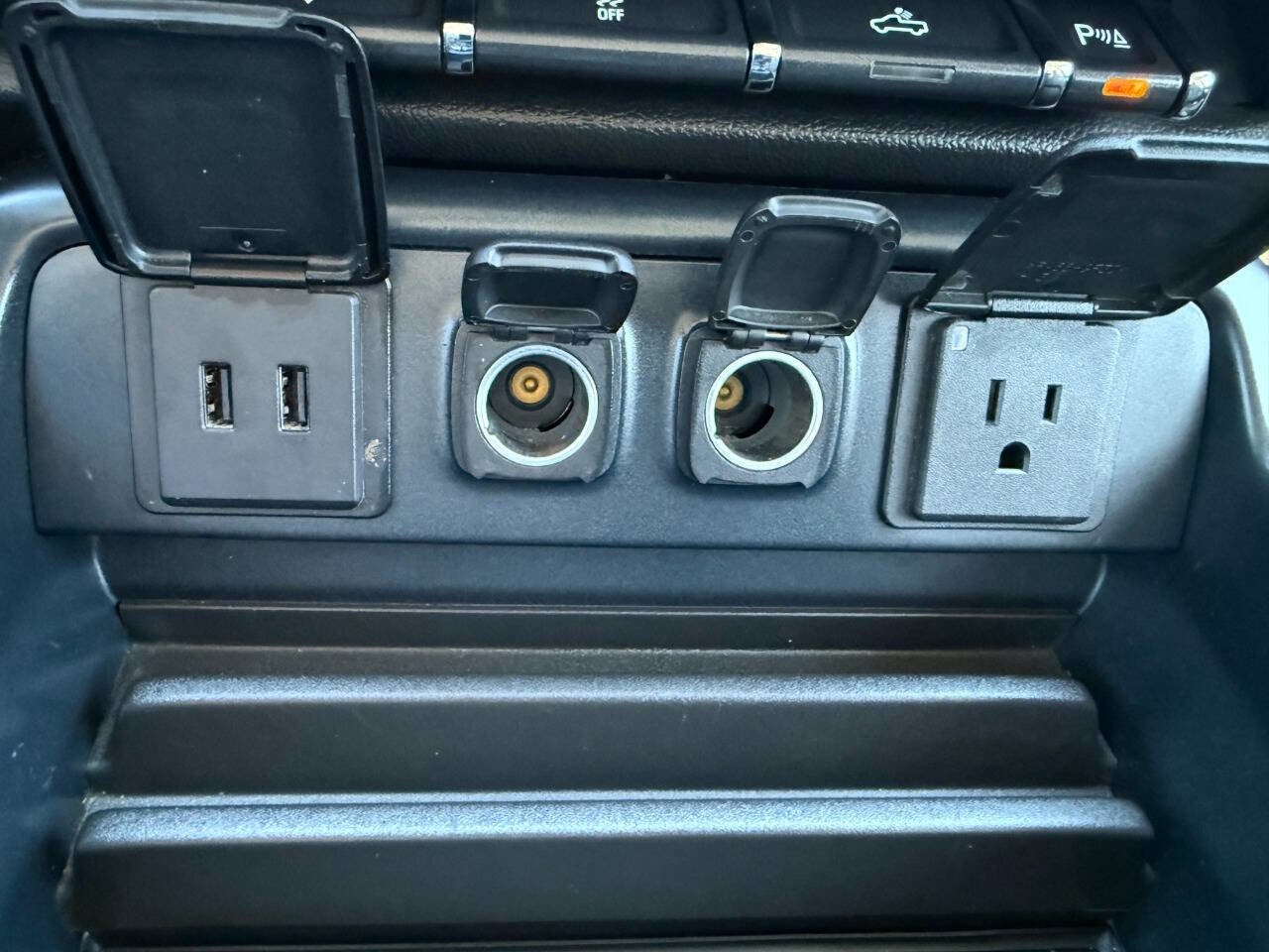 Used 2016 Chevrolet Silverado 1500 LTZ w/ LTZ Plus Package image 45