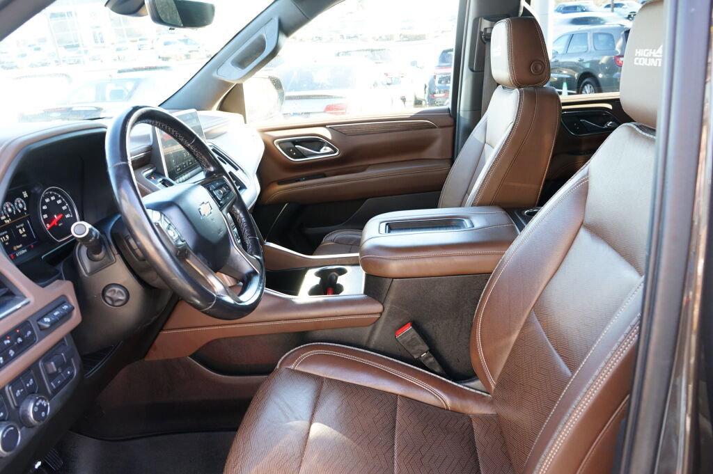 Used 2021 Chevrolet Tahoe High Country w/ Premium Package image 14
