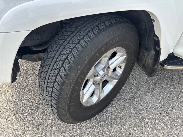 Used 2021 Toyota 4Runner SR5 Premium w/ Moonroof Package RWD image 33