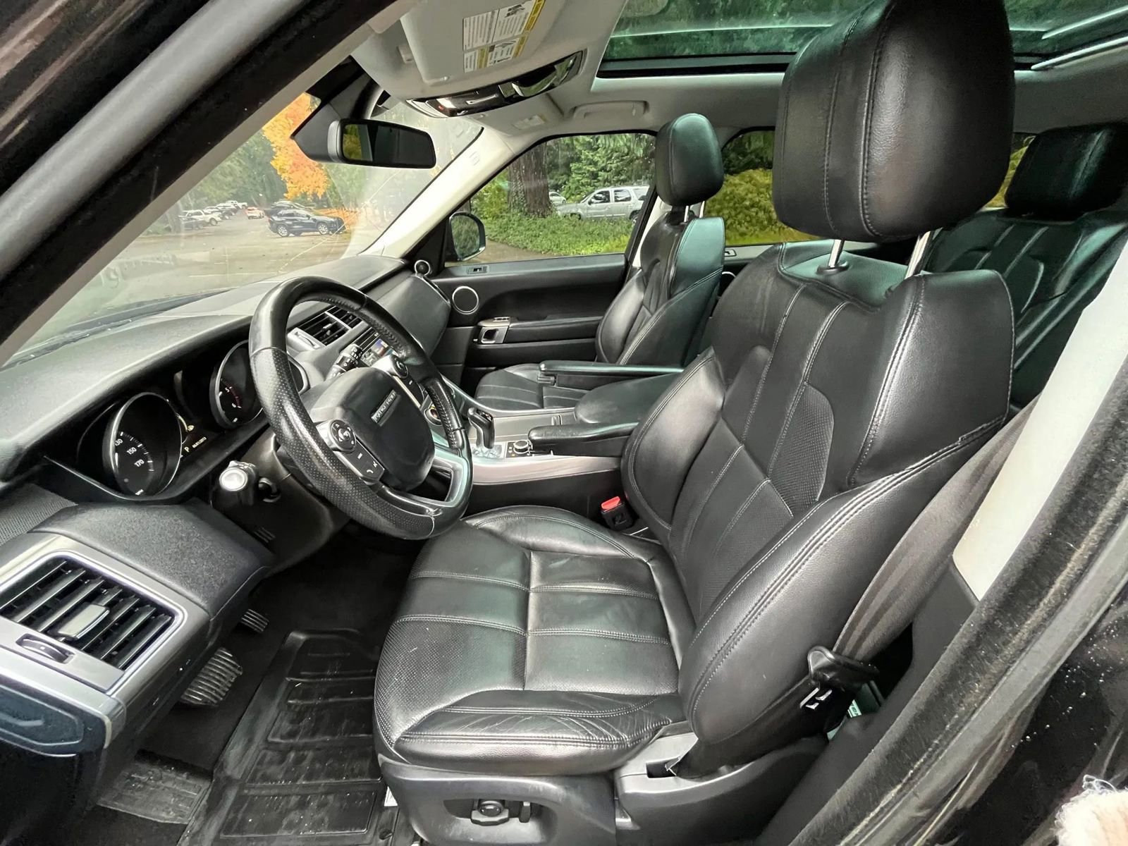 Used 2016 Land Rover Range Rover Sport SE image 8