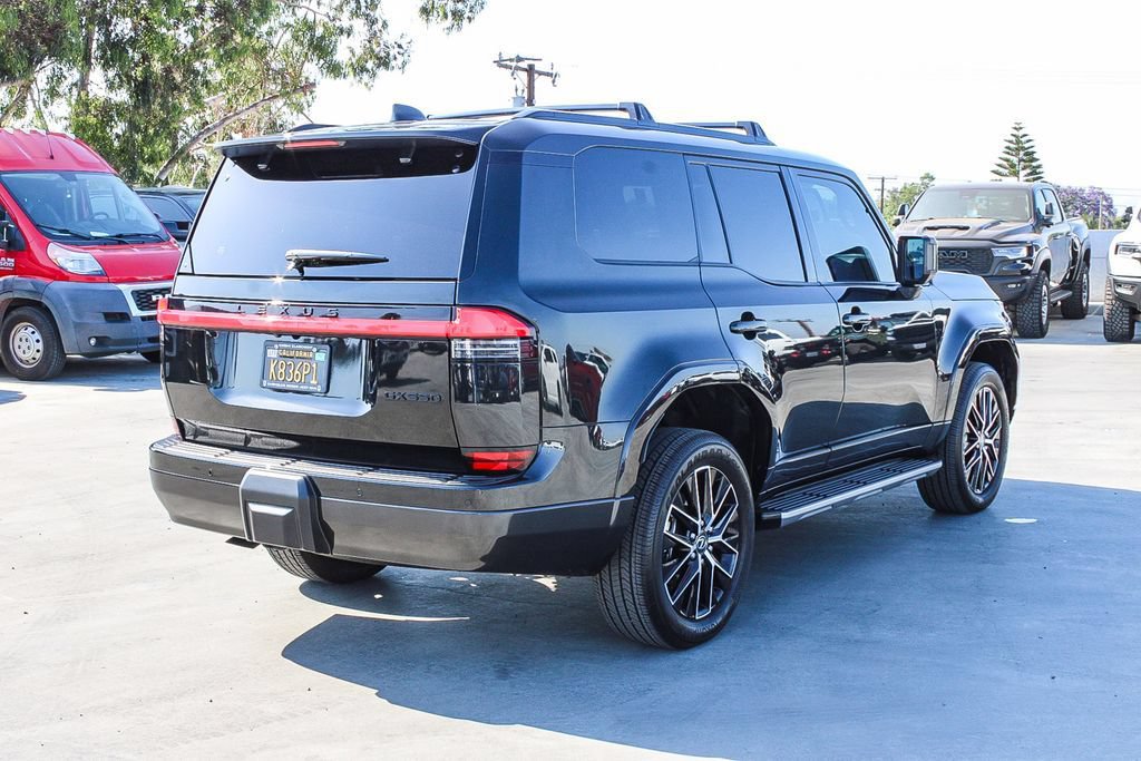 Used 2025 Lexus GX 550 w/ Cold Area Package AWD/4WD image 9