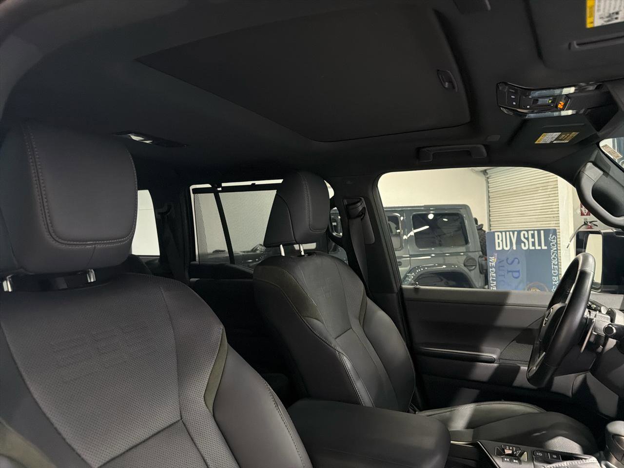 Used 2024 Lexus GX 550 image 30