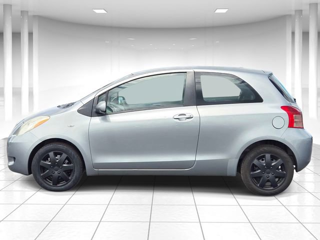 Used 2007 Toyota Yaris 2-Door Hatchback FWD image 2